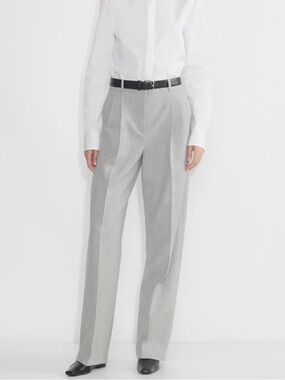 Aritzia Babaton Pleated Pant High Waisted Wide Leg Pants 4 Light Gray